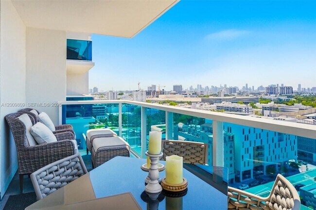 Building Photo - 2301 Collins Ave