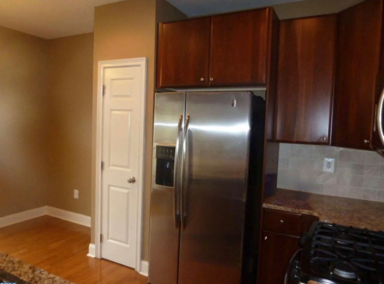 Building Photo - 203 Governors Ct
