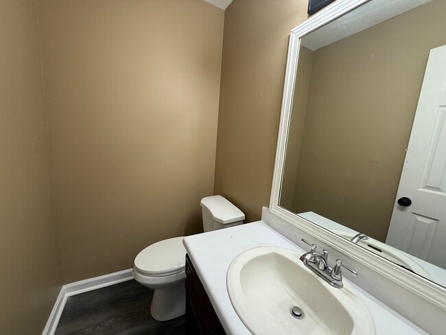 Building Photo - 62 Cinnamon Dr