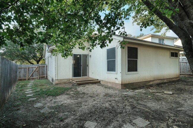 Building Photo - 2127 Jester Farms Rd