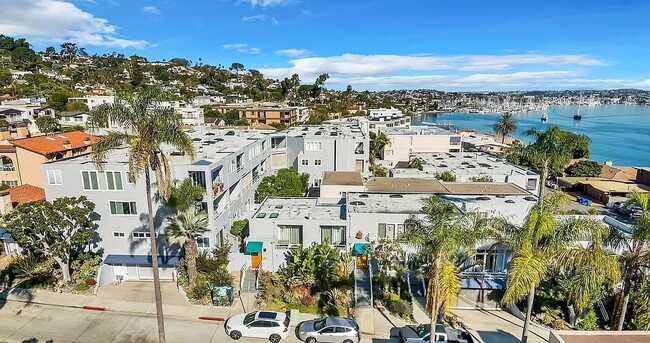 Building Photo - Exquisite Ocean View 2 Bed Townhome: Luxur...