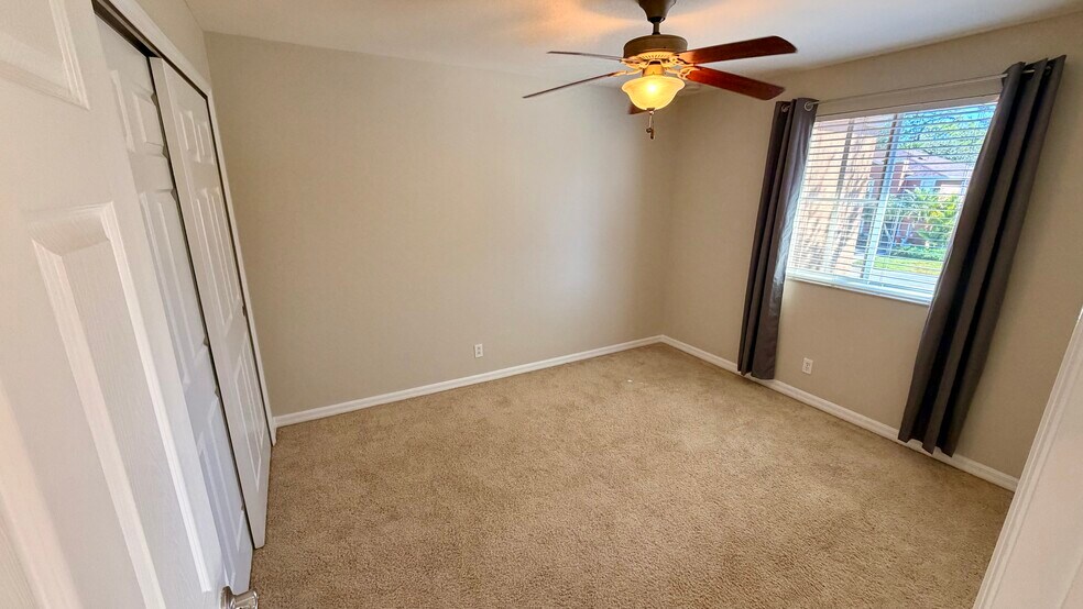 2nd bedroom - 15141 Piping Plover Ct