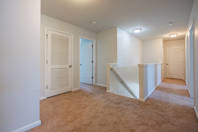 Building Photo - 135 Davila St