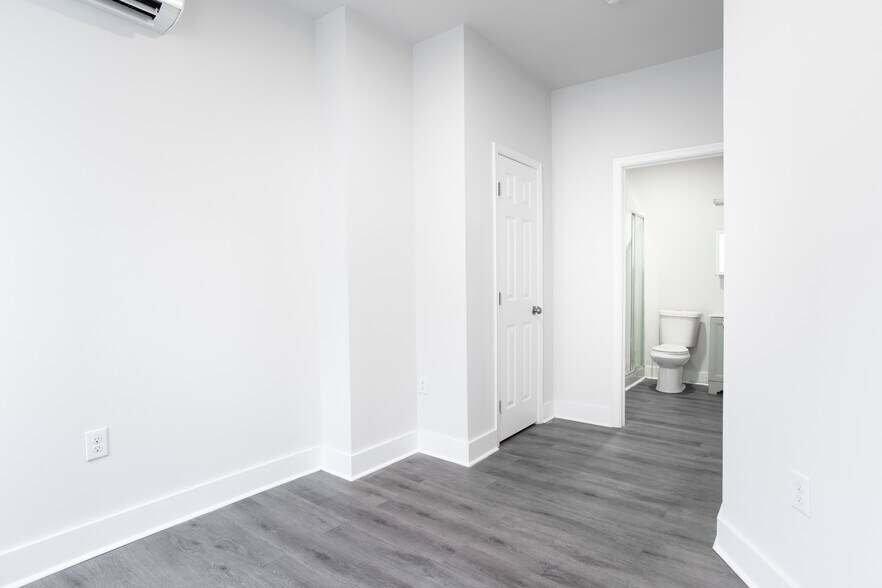 Building Photo - 2443 N Corlies St