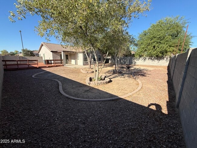 Building Photo - 25740 W Nancy Ln