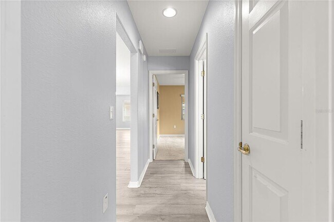 Building Photo - 9891 SE 138th Loop