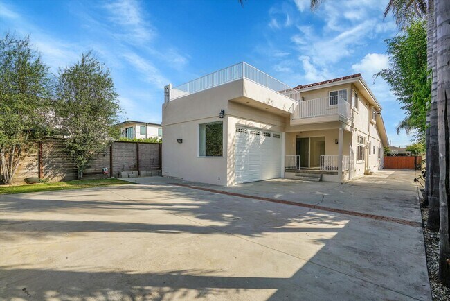 Building Photo - 4721 Berryman Ave