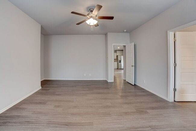Building Photo - South Broken Arrow 4-Bedroom Home | Modern...
