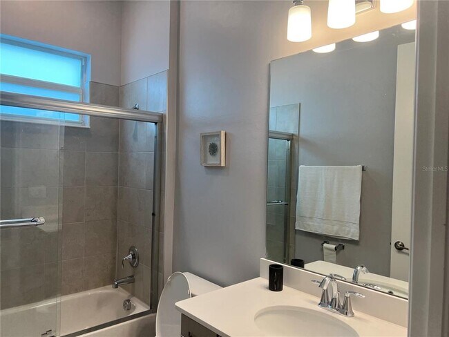 Building Photo - 17535 Jadestone Ct