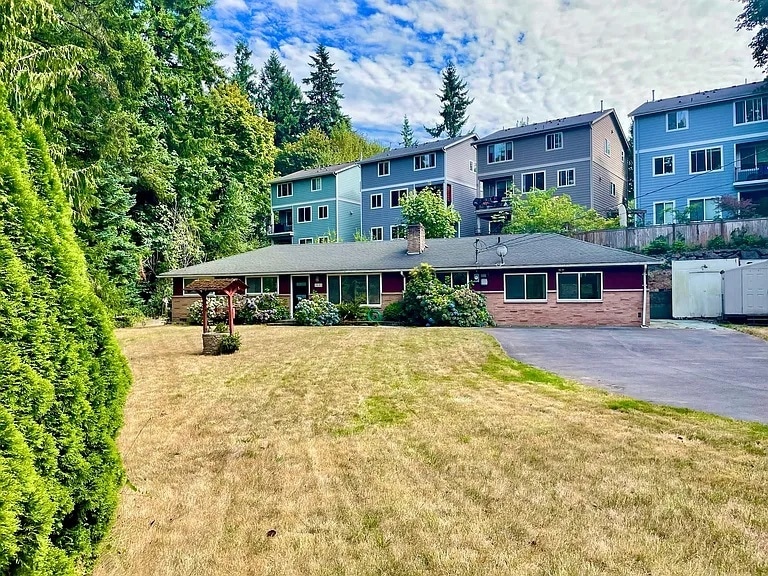 Building Photo - 3533 NE 17th Pl