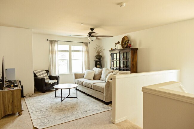 Building Photo - Updated 4 Bedroom DuPont Home for Rent