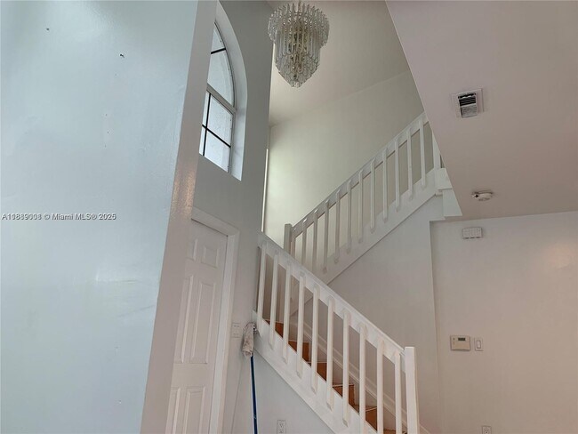 Building Photo - 233 NE 212th Terrace