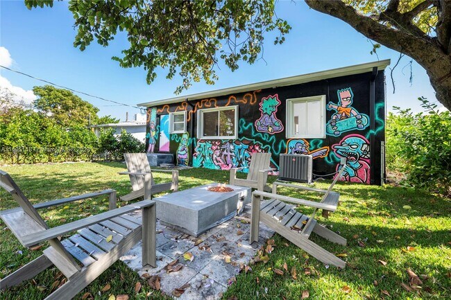 Building Photo - 4820 N Miami Ave