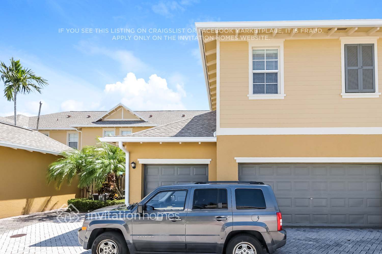 Building Photo - 154 W Thatch Palm Cir