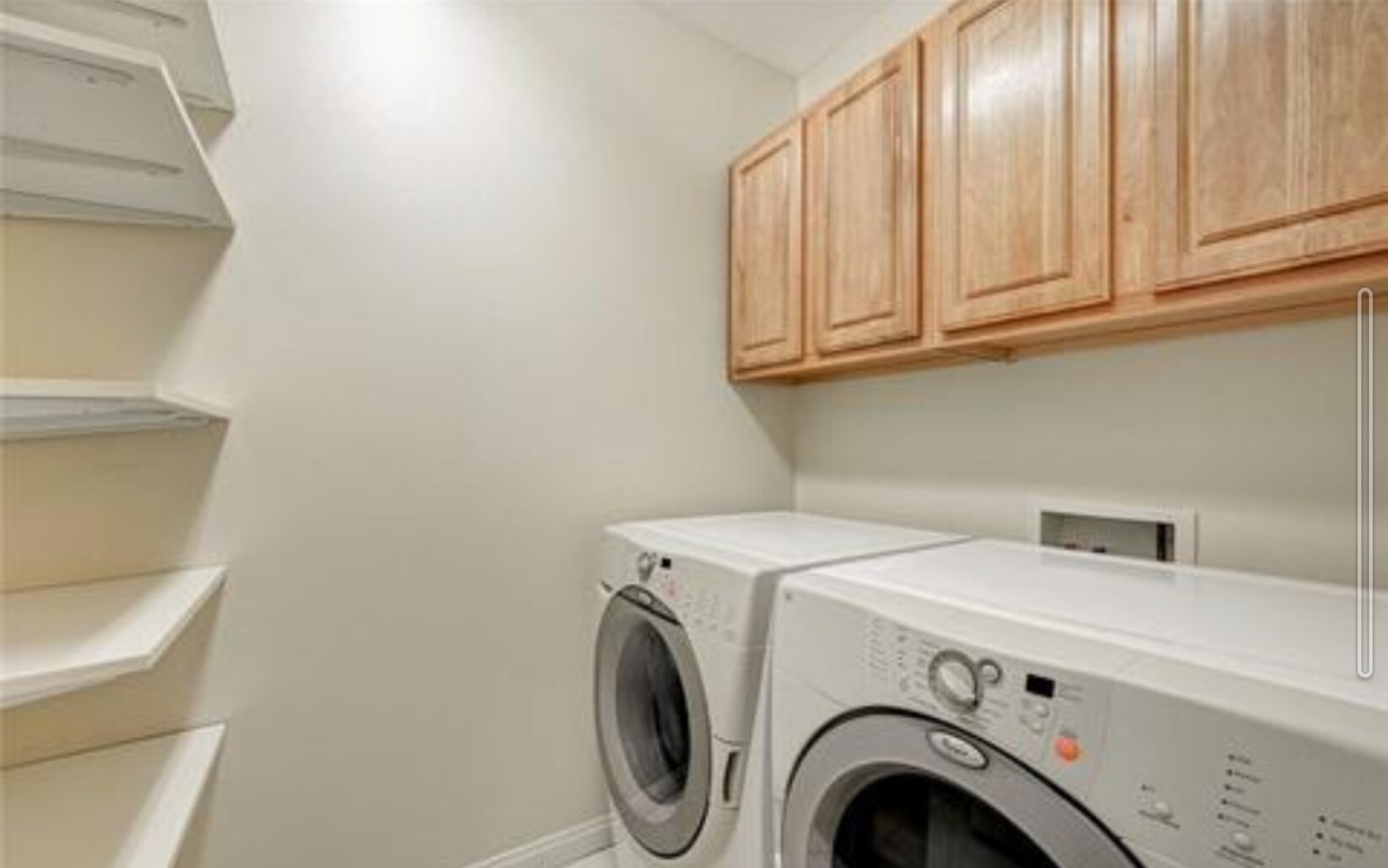 Building Photo - 201 Kaelyn St