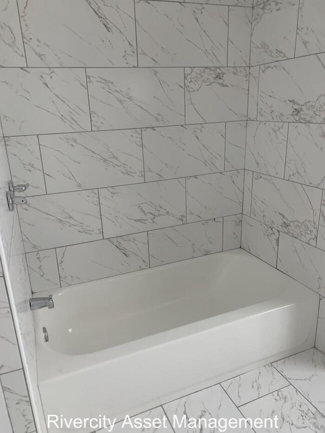 Building Photo - Rare Gem Ready For Move In!!!!! Section 8 Welcomed!!!! PRICE DROP