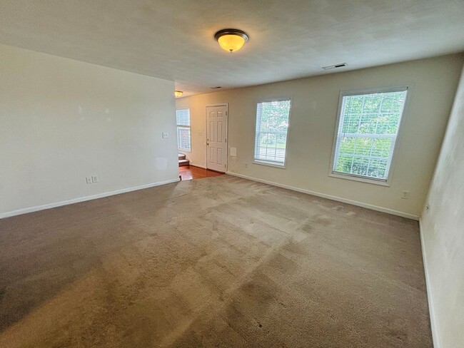 Building Photo - 255 Windsor Dr NW