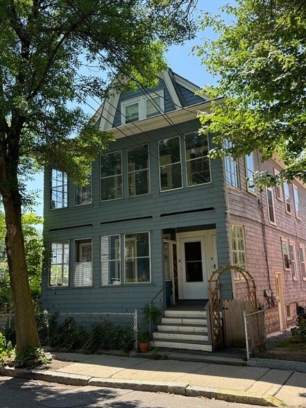 Building Photo - 6 Malvern Ave