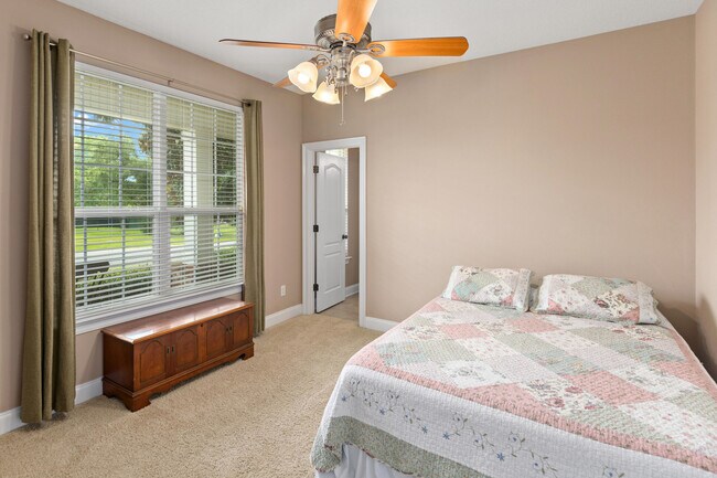 Building Photo - 2899 Chanterelle Cove