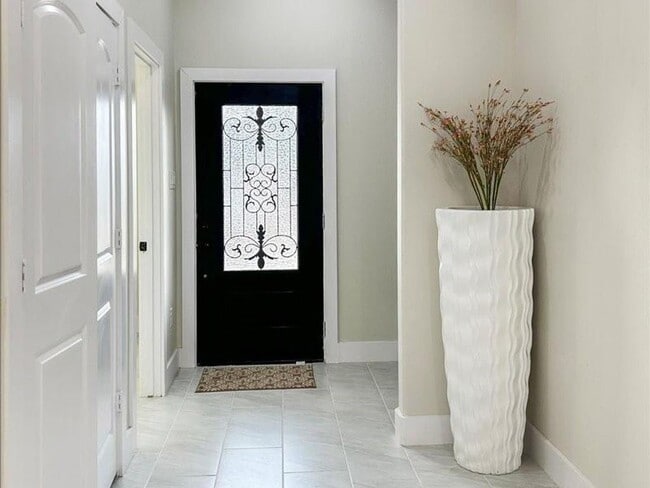 Building Photo - 4429 Sterling St