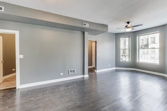 Building Photo - 6624 S Rhodes Ave