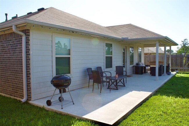 Building Photo - 15004 Monserrat Ln