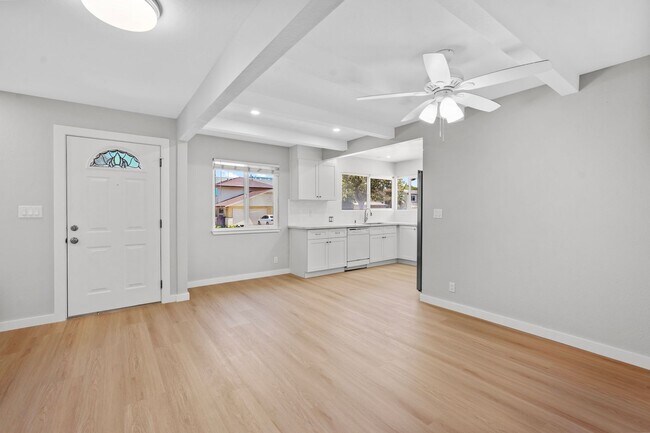 Building Photo - 836 Blair Ave