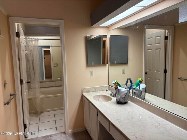 Building Photo - 7750 Manassas Ct E