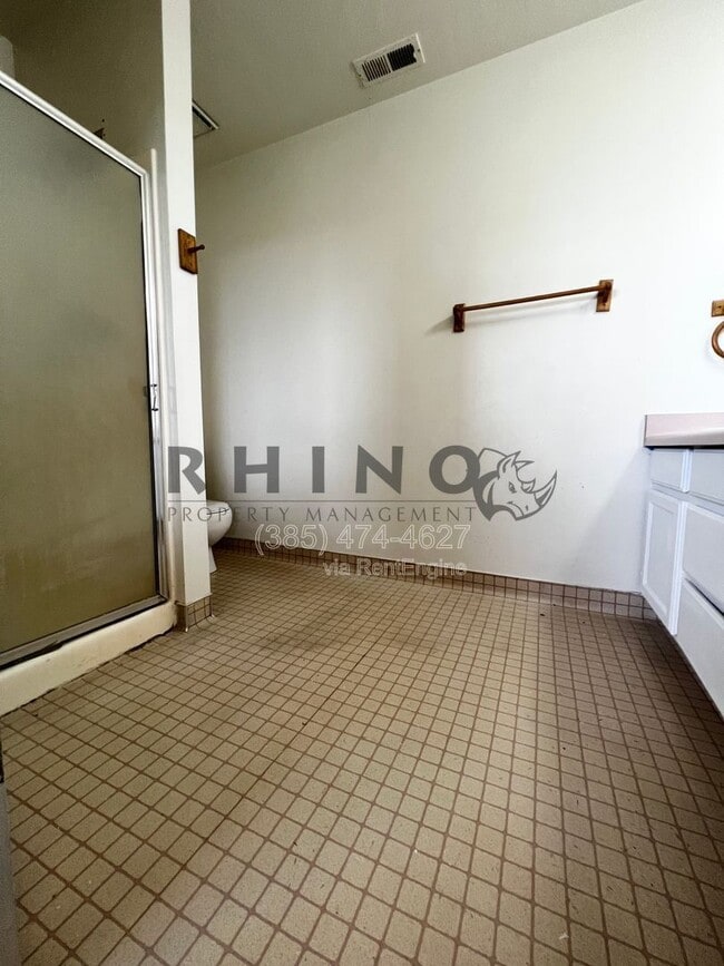 Building Photo - 4866 W 4780 S