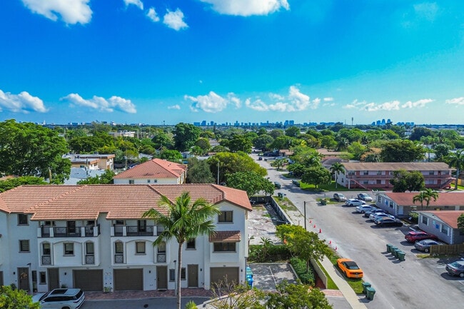 Building Photo - 456 NW 41st St