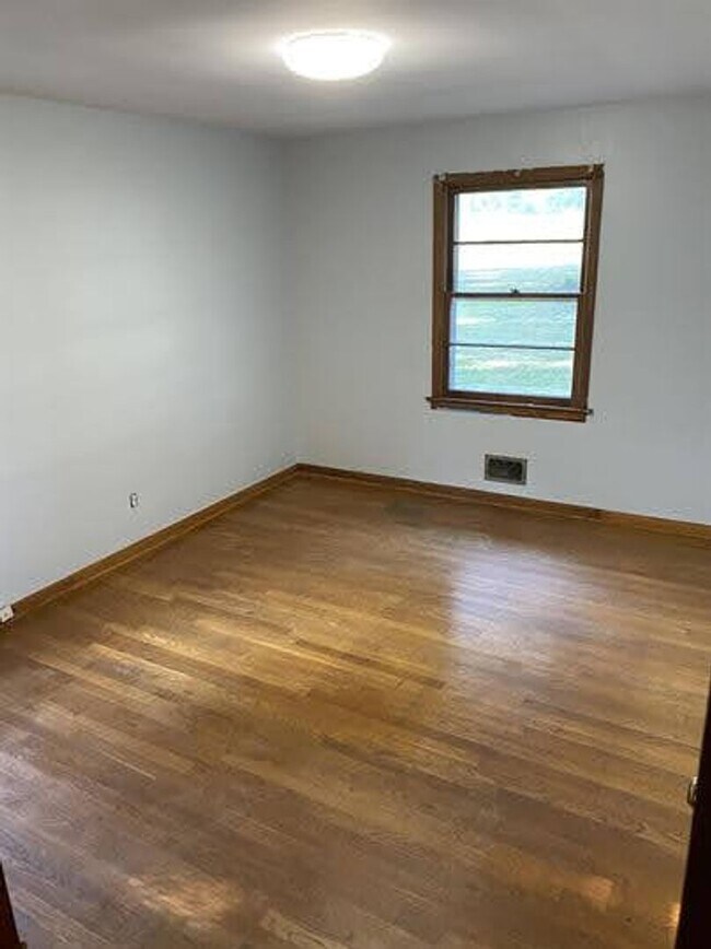 Building Photo - 3 Bedroom Home in Campbell County