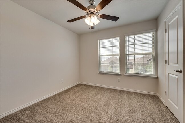 Building Photo - 2085 Tahoka Ln