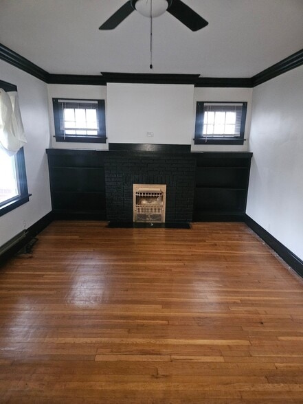 Building Photo - 4280 E 124th St