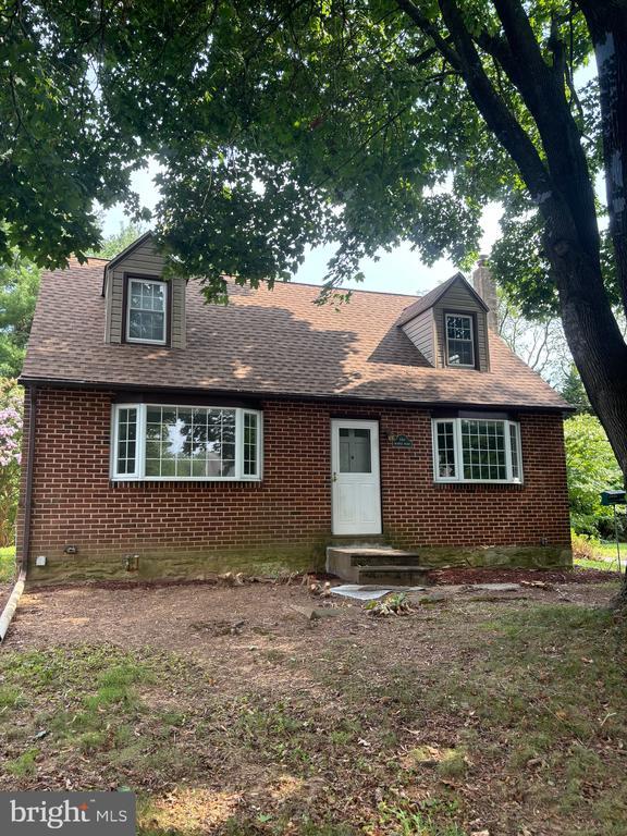 Building Photo - 3183 Maple Rd