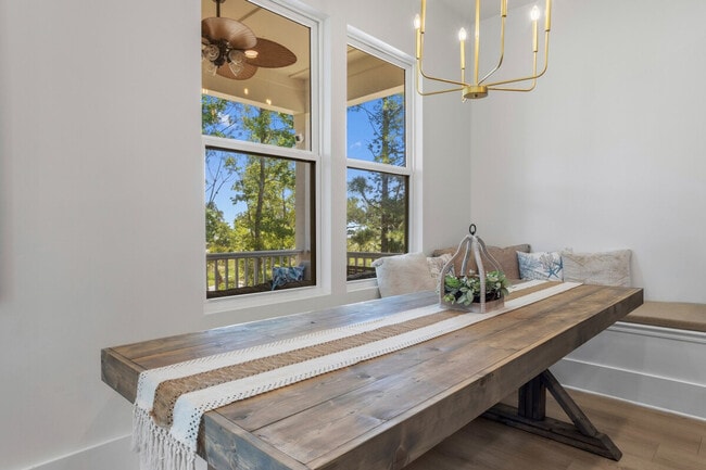 Building Photo - 1472 Georgia Pl