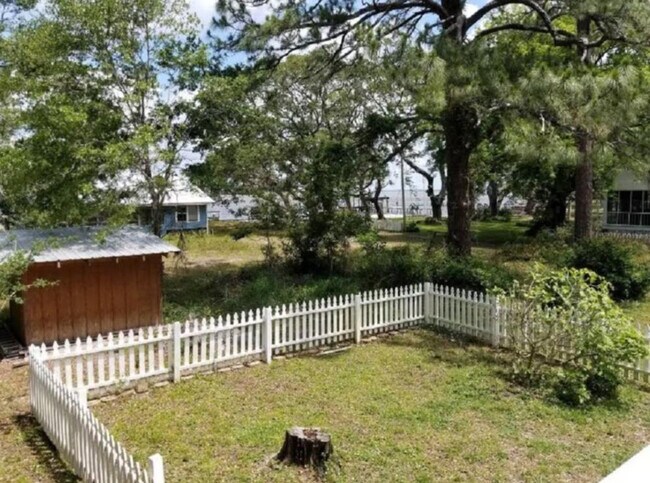 Building Photo - 1748 Malone Ln