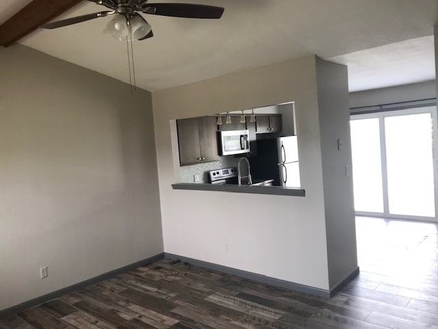 Building Photo - 1110 N 28th St