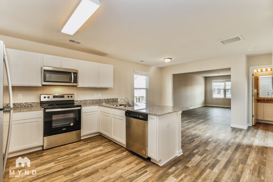 Building Photo - 2 Palmetto Breeze Cir