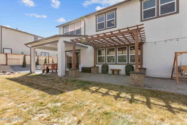 Building Photo - 325 S Pah Rah Rdg Dr