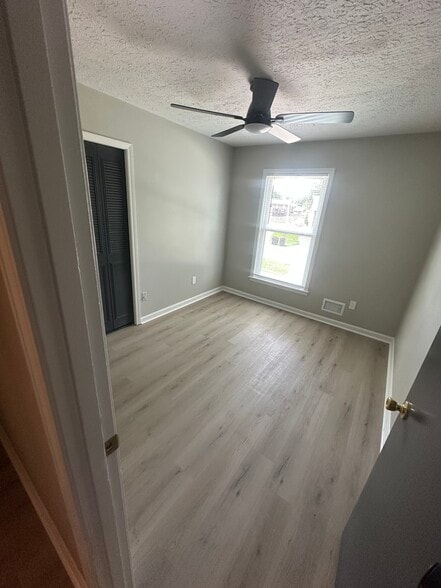 Building Photo - 3606 Baymeadow Dr