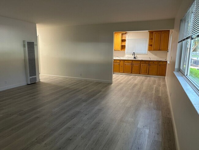 Building Photo - 5200 Snow Dr