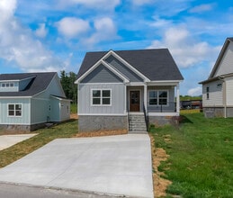 Building Photo - 102 Sunset Dr