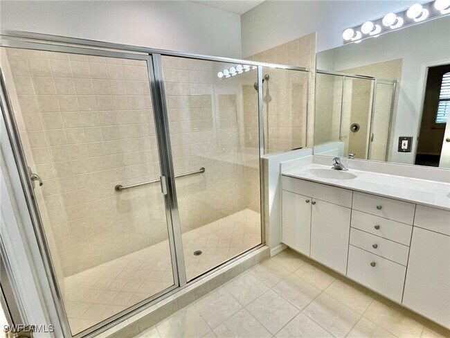 Building Photo - 6171 Lancewood Way