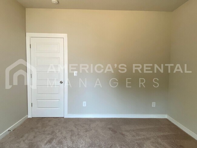 Building Photo - Home for Rent in Odenville, AL! View with ...