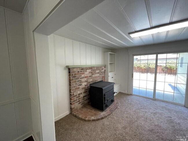 Building Photo - 5773 Melita Rd