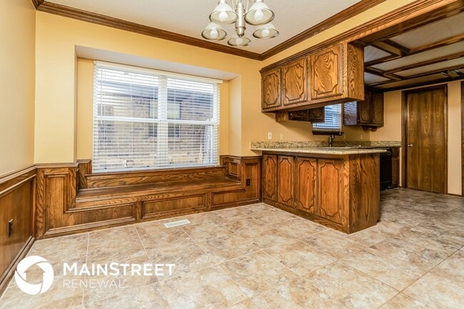 Building Photo - 708 Cactus Ct