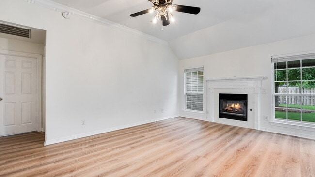 Building Photo - Charming 3BR Home in Har-Ber Meadows Cul-de-Sac