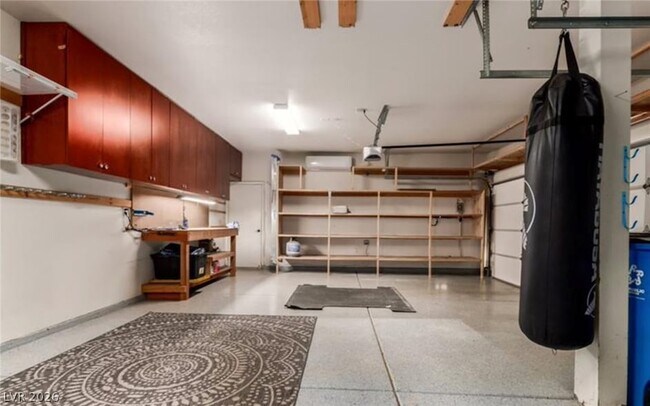 Building Photo - 264 Pointe Ranier Ave