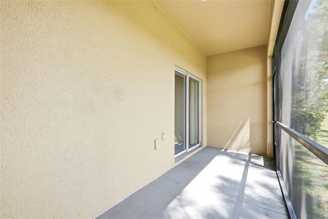 Building Photo - 12942 Utopia Gdns Wy