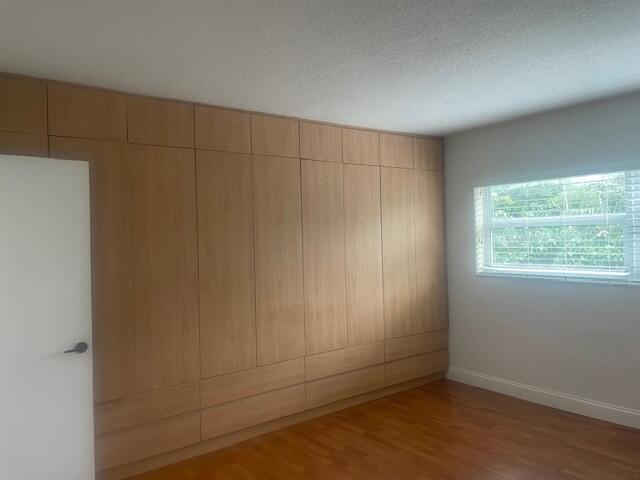 Building Photo - 200 E Royal Palm Rd